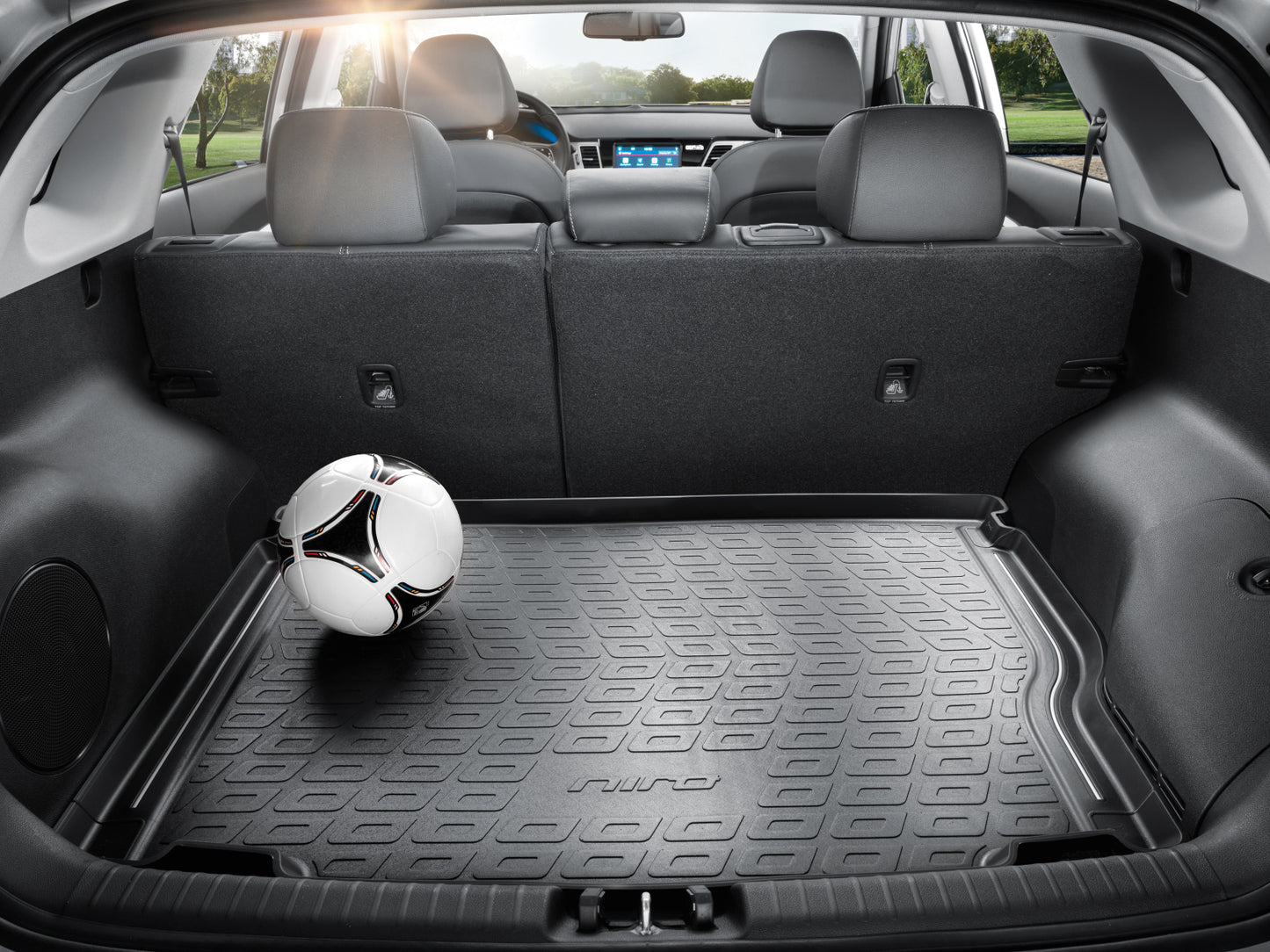 Cubre baúl NIRO (2018 - 2020).